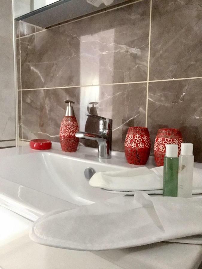 Neff Apartment *